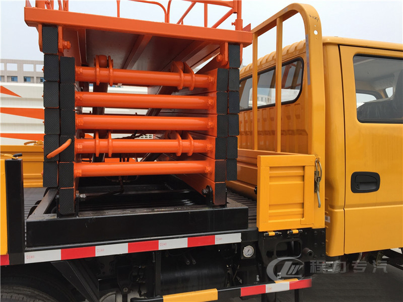 8-12米 藍(lán)牌東風(fēng)雙排·升降平臺