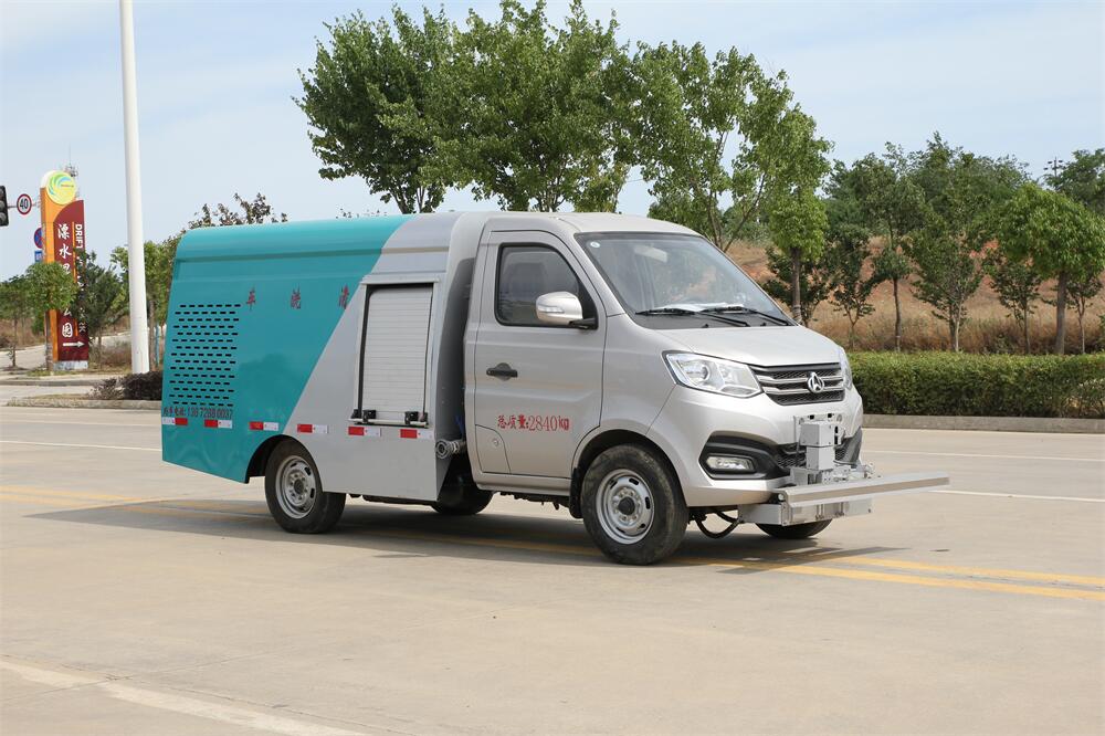  路面清洗車(chē)-國(guó)六1.5立方藍(lán)牌長(zhǎng)安路面清洗車(chē)廠家價(jià)格